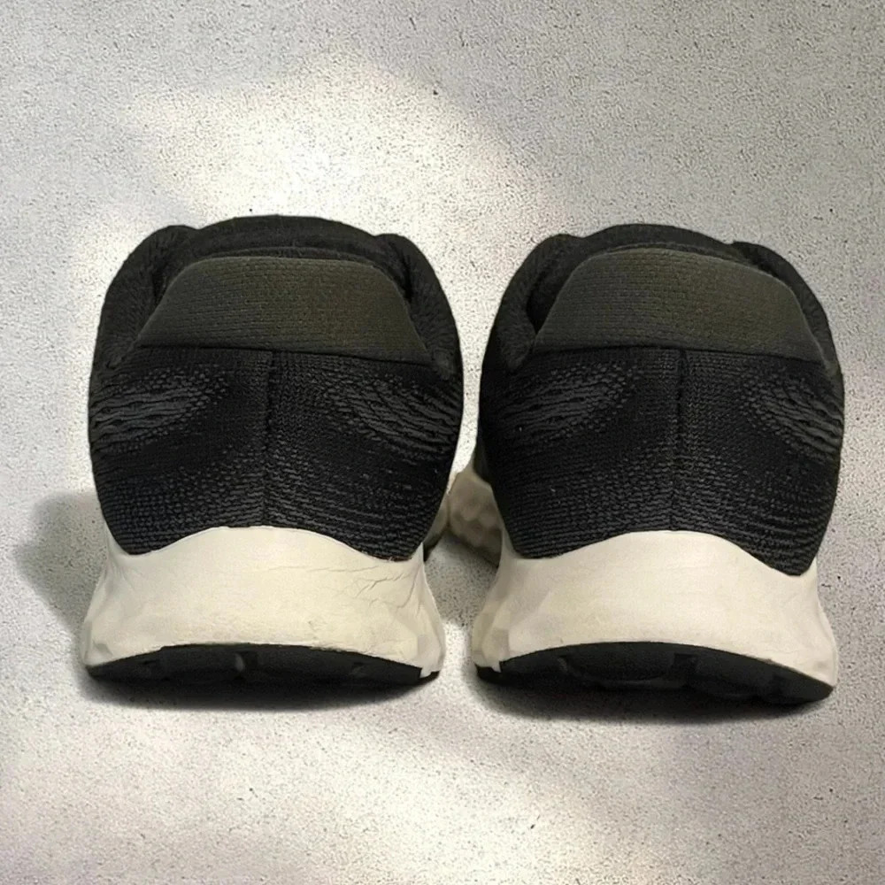 New Balance 520v8 W520LB8 Women’s 9.5 / Men’s 8 Black White Running Shoes - Picture 6 of 8